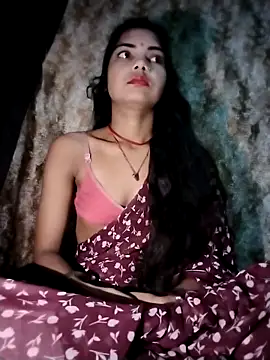 PRACHI-743 online show from 10.28.25