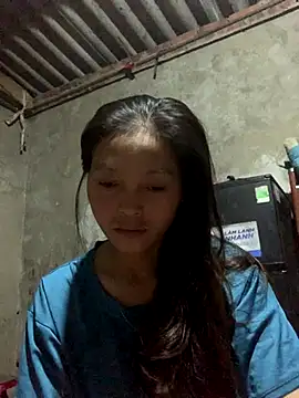 Halyy xx online show from 09.30.25