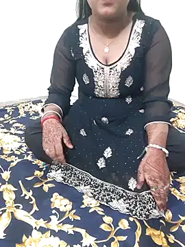 Kiara-Model online show from 10.12.25