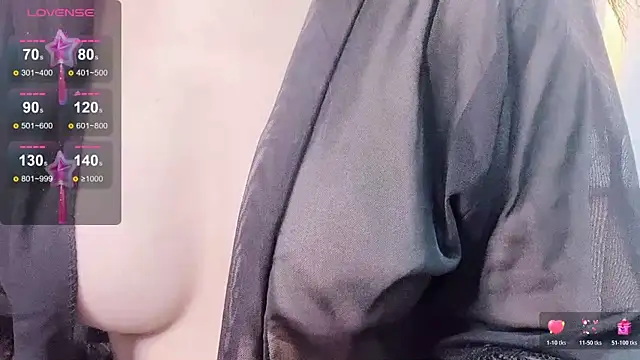 nuan-nuan- online show from 02.19.26