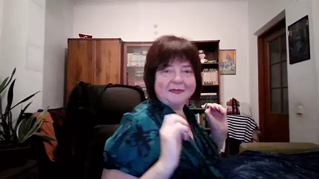 Violet Pulse online show from 12.16.25