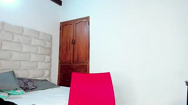 Snapshot of BennBrown chatting on 11.15.25 BennBrown online show from 11.15.25