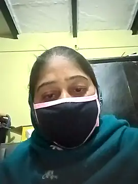 Cute-Charvii online show from 01.17.26