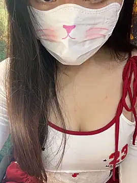 Snapshot of AZ37866 chatting on 09.29.25 AZ37866 online show from 09.29.25