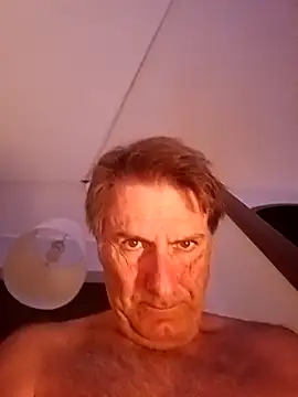 Snapshot of sayeaprayer65 chatting on 10.07.25 sayeaprayer65 online show from 10.07.25