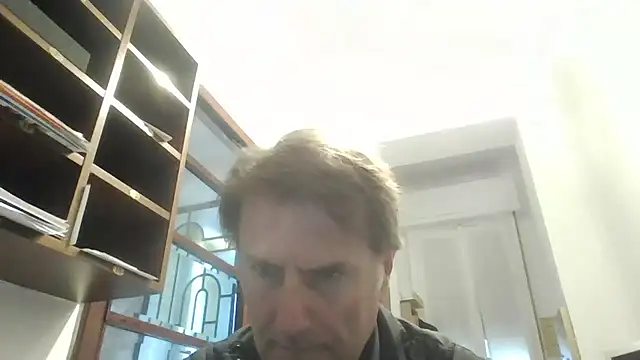 Snapshot of sayeaprayer65 chatting on 10.22.25 sayeaprayer65 online show from 10.22.25