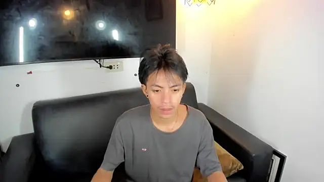 Snapshot of jayxxxlovescock chatting on 10.27.25 jayxxxlovescock online show from 10.27.25