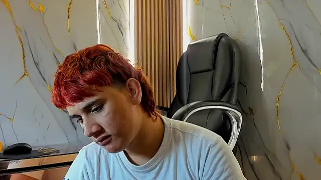 Snapshot of Marian_Cristal chatting on 02.18.26 Marian Cristal online show from 02.18.26