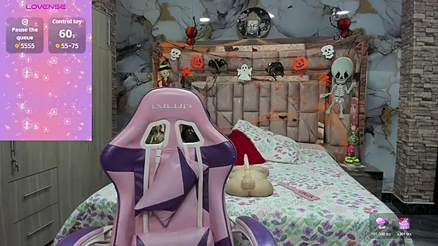 Diosa67 online show from 10.25.25