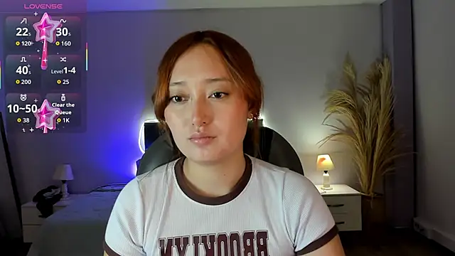 Snapshot of Samara_Hilton_2 chatting on 09.27.25 Samara Hilton 2 online show from 09.27.25