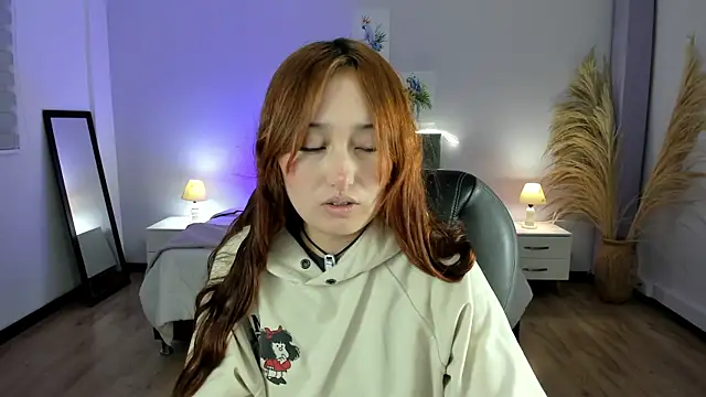 Snapshot of Samara_Hilton_2 chatting on 10.22.25 Samara Hilton 2 online show from 10.22.25