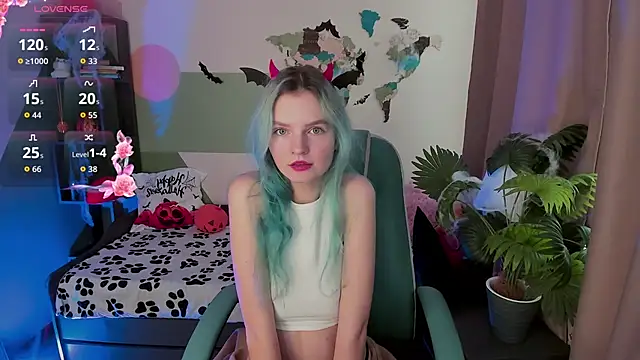 Lika Sky online show from 10.31.25