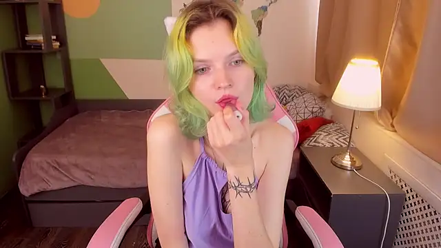 Snapshot of Lika_Sky chatting on 06.23.26 Lika Sky online show from 06.23.26