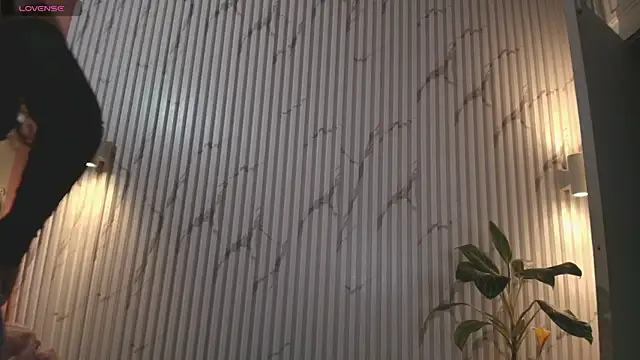 Missdionne curly online show from 09.27.25