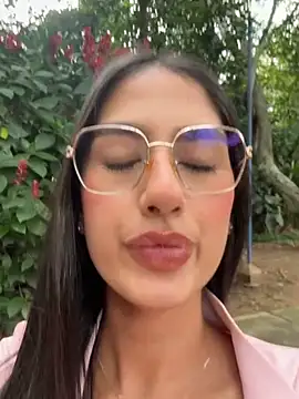 Julieta Duque online show from 12.17.25