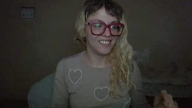 Snapshot of BlondieTami chatting on 03.14.26 BlondieTami online show from 03.14.26