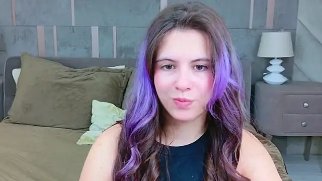 Akira Halls online show from 11.12.25