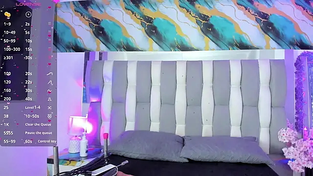 IsaDiiaz online show from 03.07.26