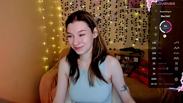 LinaBlossom  online show from 11.02.25