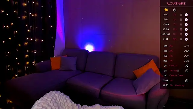 LinaBlossom  online show from 02.18.26