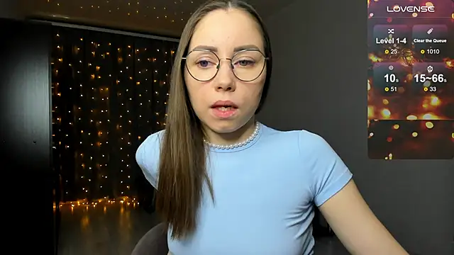 Snapshot of fun_nd_bun chatting on 11.17.25 fun nd bun online show from 11.17.25