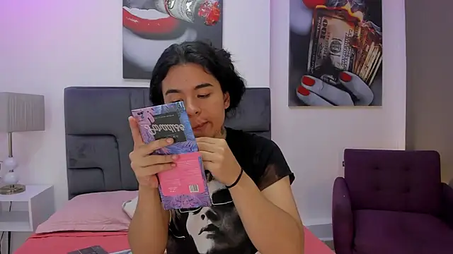 Angel Dustts online show from 10.28.25