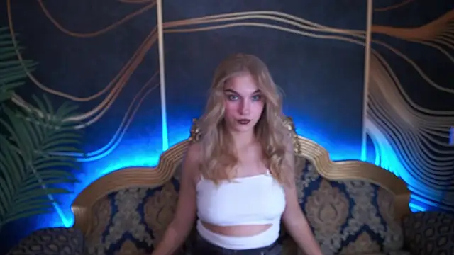 AlinaLiii online show from 11.13.25