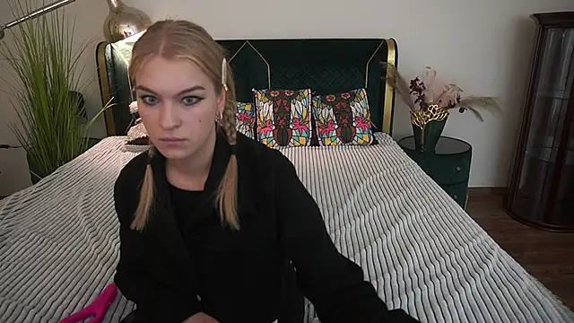 AlinaLiii online show from 05.27.26