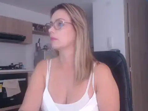 LovePaula online show from 02.17.25