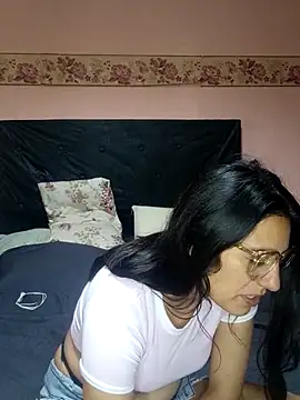 Snapshot of lucixxx14 chatting on 11.16.25 lucixxx14 online show from 11.16.25