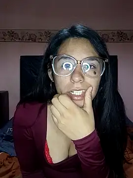 Snapshot of lucixxx14 chatting on 11.18.25 lucixxx14 online show from 11.18.25