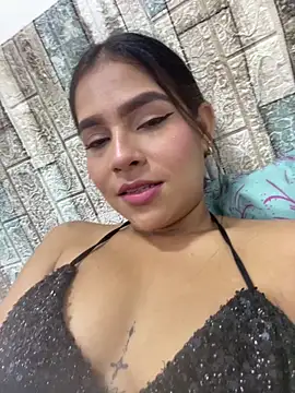 Snapshot of Valery_lux16 chatting on 11.24.25 Valery lux16 online show from 11.24.25