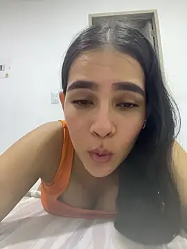 Snapshot of Valery_lux16 chatting on 02.04.26 Valery lux16 online show from 02.04.26