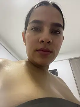 Snapshot of Valery_lux16 chatting on 02.07.26 Valery lux16 online show from 02.07.26