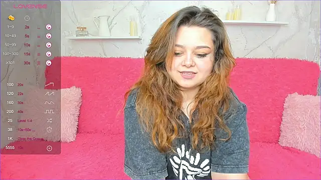 NinelCroft online show from 10.03.25