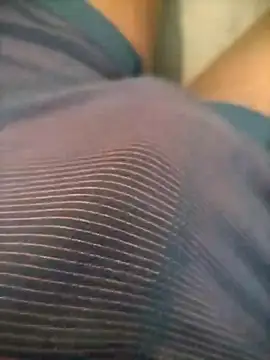 Snapshot of Blackveins32 chatting on 10.26.25 Blackveins32 online show from 10.26.25