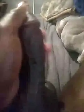 Snapshot of Blackveins32 chatting on 10.27.25 Blackveins32 online show from 10.27.25