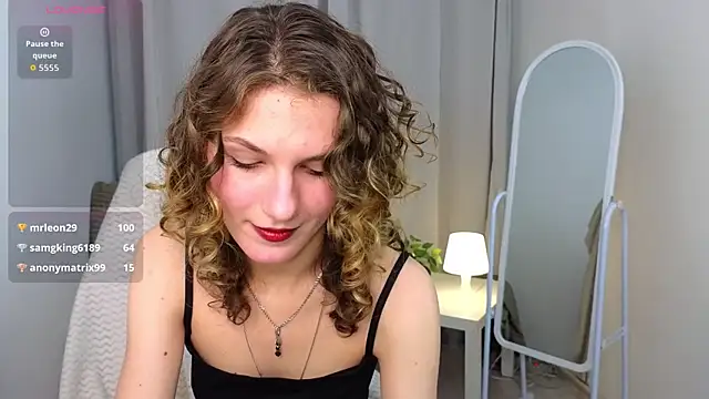 Snapshot of CipherellaFure chatting on 10.01.25 CipherellaFure online show from 10.01.25