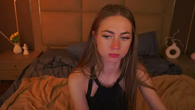 Snapshot of GoGoDream chatting on 10.02.25 GoGoDream online show from 10.02.25