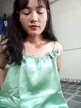 dorothyxx online show from 10.16.25