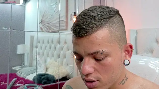 Snapshot of wildthor26 chatting on 02.17.26 wildthor26 online show from 02.17.26