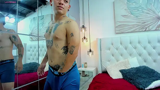 Snapshot of wildthor26 chatting on 02.19.26 wildthor26 online show from 02.19.26