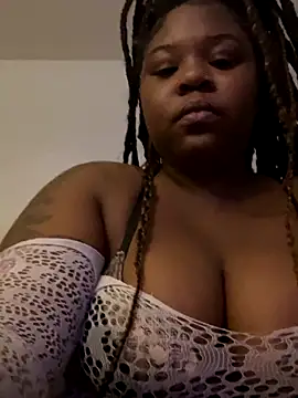 ChocolateKissesBaee online show from 09.30.25