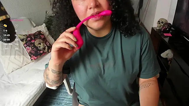 Snapshot of Chubby_Licius chatting on 10.12.25 Chubby Licius online show from 10.12.25