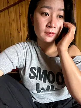 violet-00 online show from 10.14.25