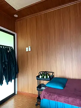 violet-00 online show from 12.19.25