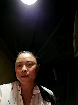 xuxulovezz online show from 11.02.25