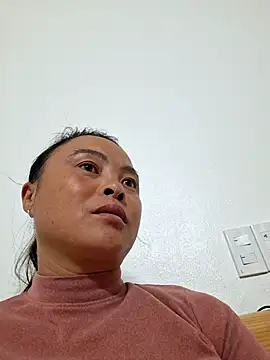 xuxulovezz online show from 11.19.25