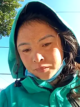 xuxulovezz online show from 11.25.25