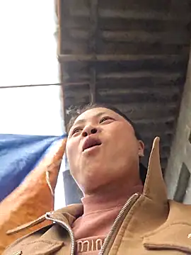 xuxulovezz online show from 02.20.26